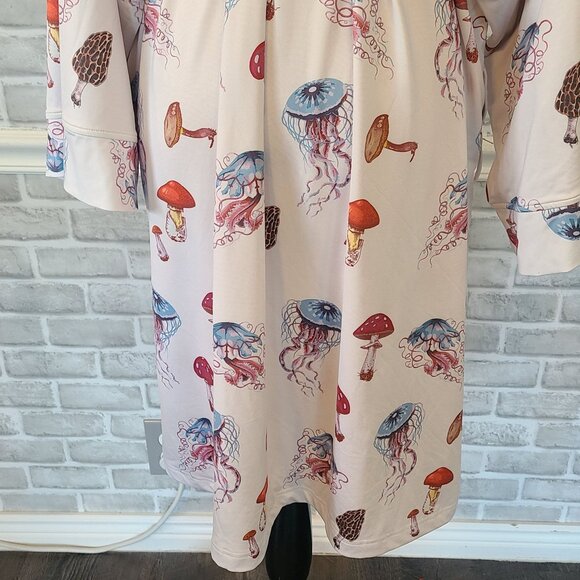 Plover Unisex Luxury Robe Jellyfish Mushroom Psychajellic Print OS Beach Cover - Picture 9 of 9